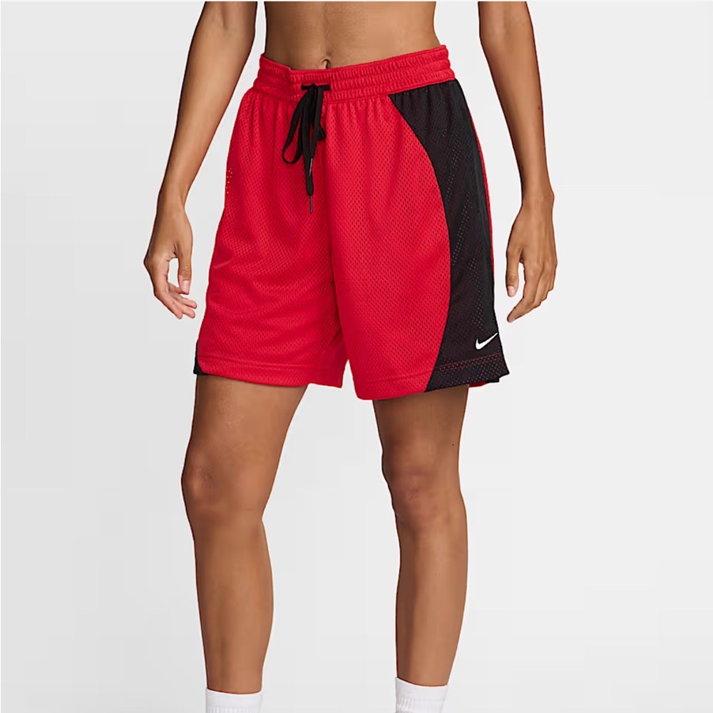 Nike Essential
Women's Dri-FIT Mesh Basketball Shorts